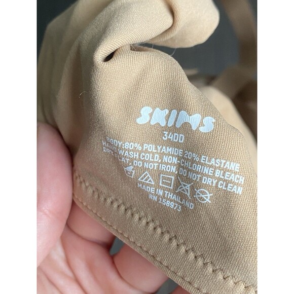 LOT (3) Skims & Spanx Bras 34D/34DD Nude Beige Lightly Lined Front Closure - Picture 7 of 12